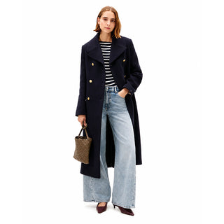 BOLSA ELEGANTE Y FUNCIONAL CON ACABADOS ICÓNICOS AW0AW18158